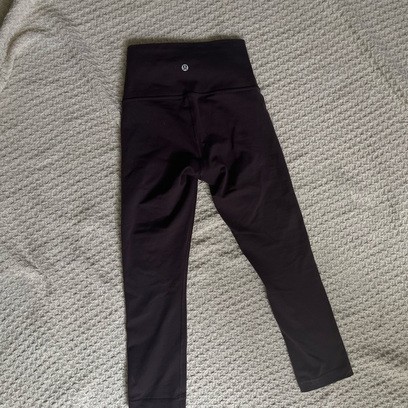 LULULEMON high rise crop burgundy yoga leggings - Picture 5 of 5